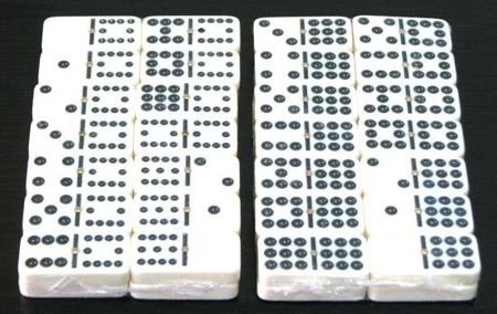 Domino 12-oczkowe w drewnianym pudełku (HG - 695130)